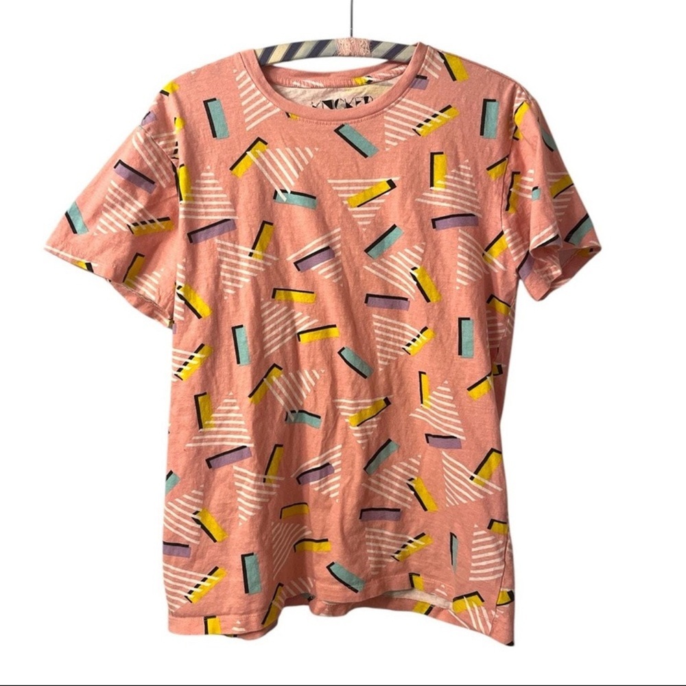 Knickerbocker pink short sleeved Tshirt w/colorful 1980s vibe retro design Men’s